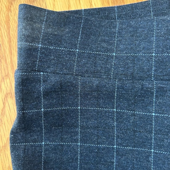 NWOT LOFT Window Pane Legging, Size Medium - Picture 4 of 5